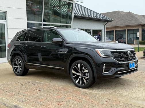 2025 Volkswagen Atlas 2.0T SEL Premium R-Line