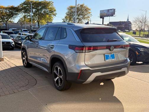 2025 Volkswagen Tiguan 2.0T SE