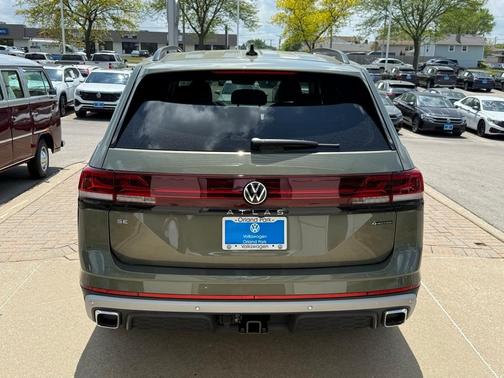 2025 Volkswagen Atlas 2.0T Peak Edition
