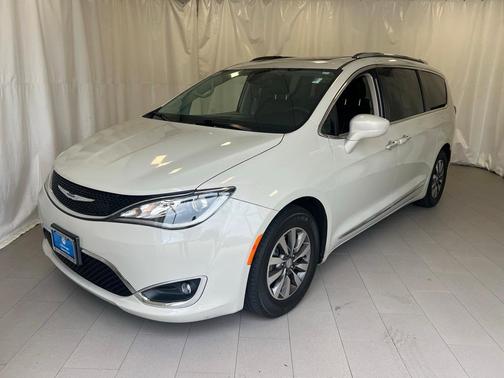 2020 Chrysler Pacifica Touring-L Plus