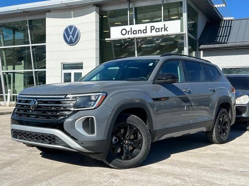 2025 Volkswagen Atlas 2.0T Peak Edition