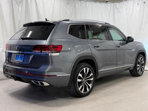 2023 Volkswagen Atlas 3.6L SEL Premium R-Line