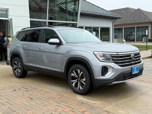 2025 Volkswagen Atlas 2.0T SE