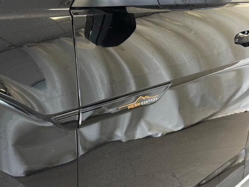 2024 Volkswagen Atlas 2.0T Peak Edition SE w/Technology