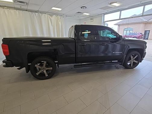 2017 Chevrolet Silverado 1500 Custom