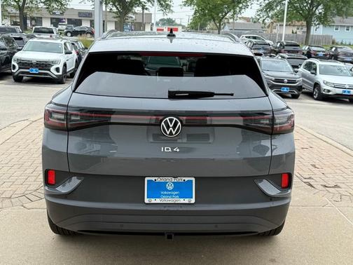 2025 Volkswagen ID.4 Pro