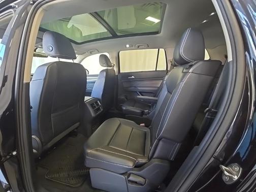 2022 Volkswagen Atlas 3.6L SE w/Technology