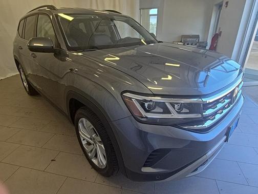 2022 Volkswagen Atlas 3.6L SE w/Technology
