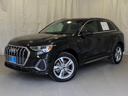 2023 Audi Q3 45 S line Premium