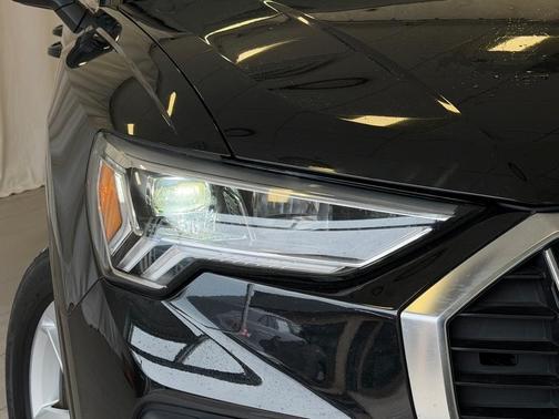 2023 Audi Q3 45 S line Premium