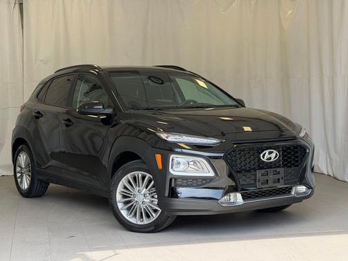 2021 Hyundai KONA SEL Plus