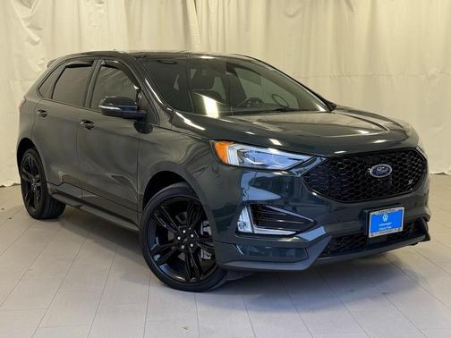 2022 Ford Edge ST