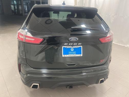2022 Ford Edge ST