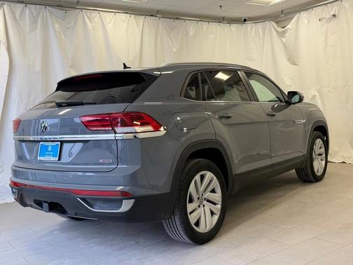 2022 Volkswagen Atlas Cross Sport 3.6L V6 SE w/Technology