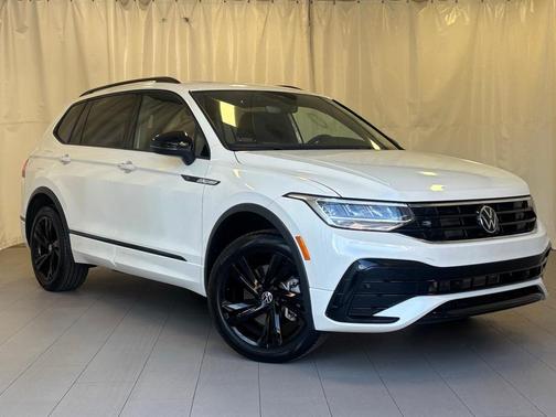 2024 Volkswagen Tiguan 2.0T SE R-Line Black