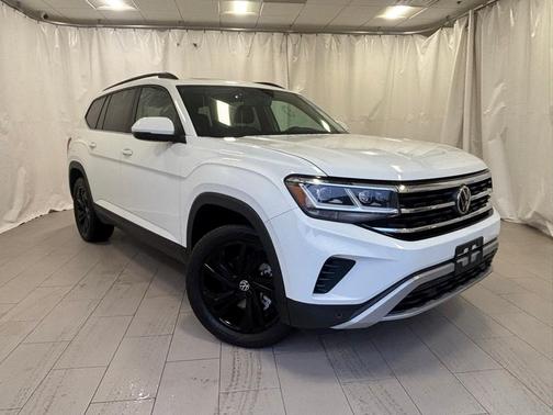 2022 Volkswagen Atlas 3.6L SE w/Technology