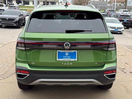 2025 Volkswagen Taos 1.5T SE