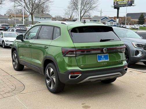 2025 Volkswagen Taos 1.5T SE