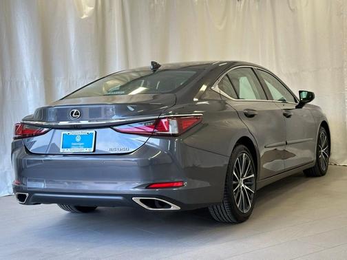 2022 Lexus ES 350 Base
