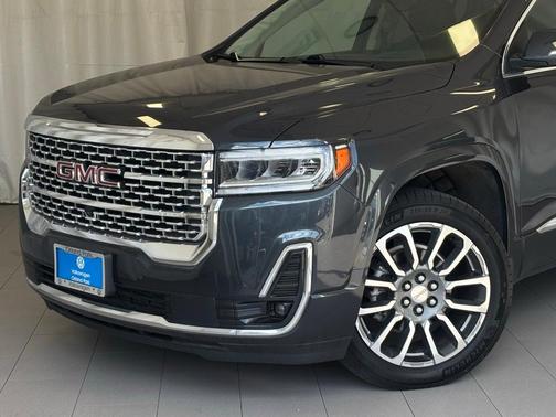 2022 GMC Acadia Denali