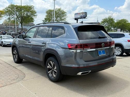 2025 Volkswagen Atlas 2.0T SE