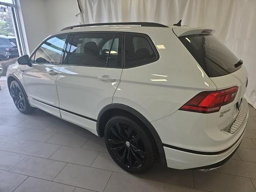 2021 Volkswagen Tiguan 2.0T SE R-Line Black