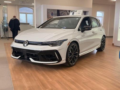 2026 Volkswagen Golf R 2.0T