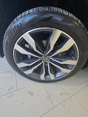 2023 Volkswagen Atlas 3.6L SEL Premium R-Line