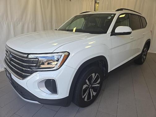 2024 Volkswagen Atlas 2.0T SE