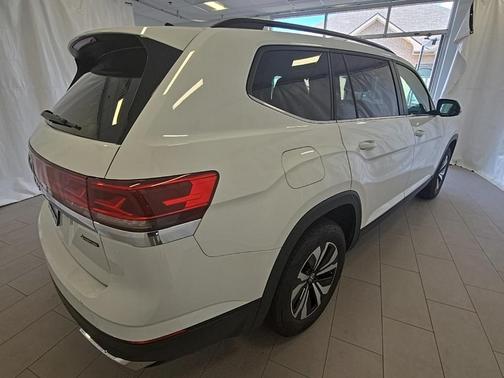 2024 Volkswagen Atlas 2.0T SE