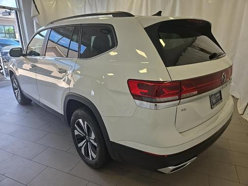2024 Volkswagen Atlas 2.0T SE