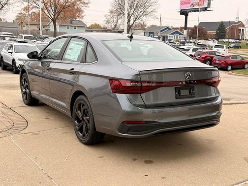 2026 Volkswagen Jetta 1.5T SE