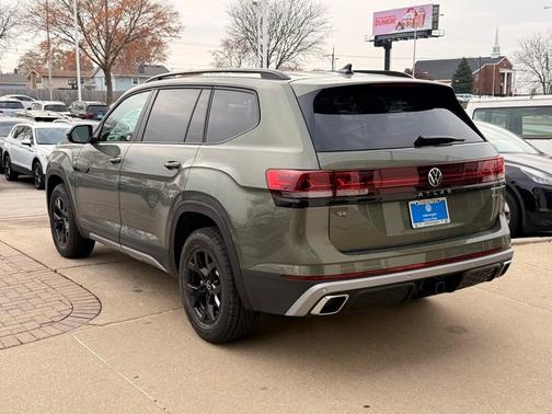 2026 Volkswagen Atlas PEAK EDITION