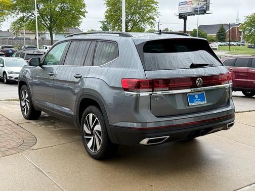 2024 Volkswagen Atlas 2.0T SE