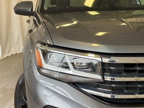 2023 Volkswagen Atlas 3.6L SE w/Technology