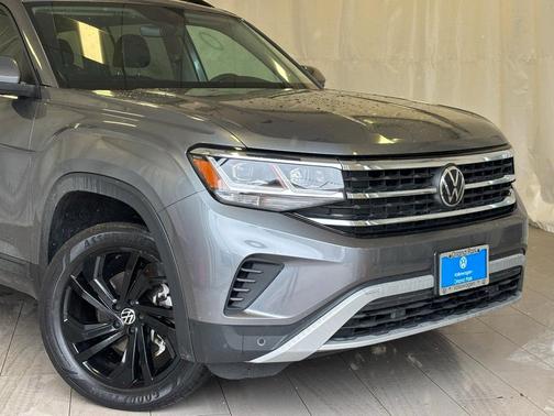 2023 Volkswagen Atlas 3.6L SE w/Technology