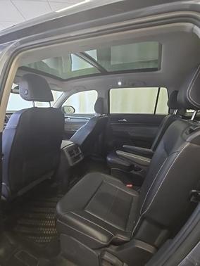 2023 Volkswagen Atlas 3.6L SE w/Technology