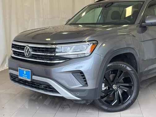 2023 Volkswagen Atlas 3.6L SE w/Technology