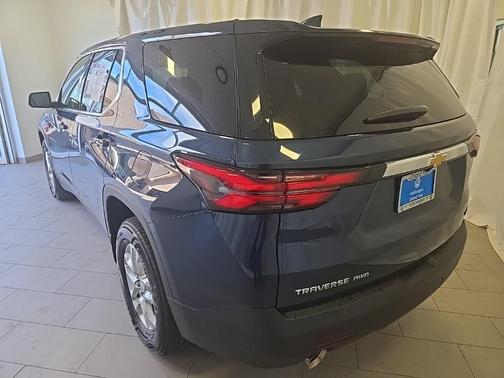 2022 Chevrolet Traverse LS