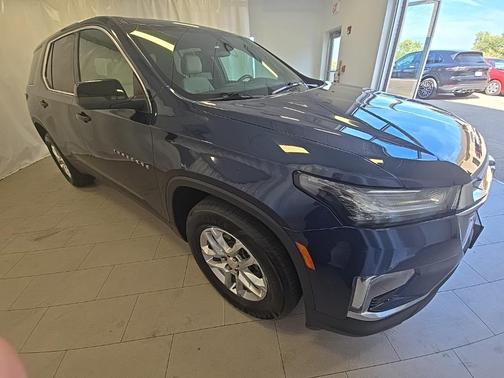 2022 Chevrolet Traverse LS