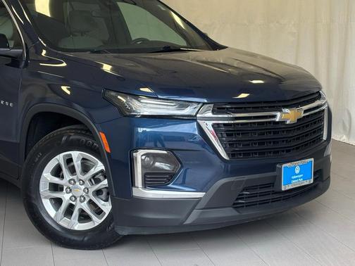2022 Chevrolet Traverse LS