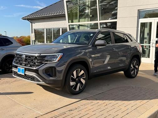 2026 Volkswagen Atlas Cross Sport 2.0T SE w/Technology