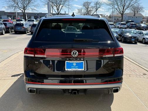 2025 Volkswagen Atlas 2.0T Peak Edition