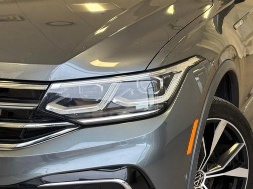 2022 Volkswagen Tiguan 2.0T SEL R-Line