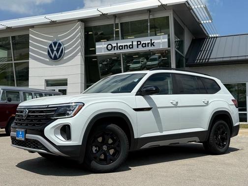2025 Volkswagen Atlas 2.0T Peak Edition