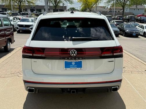 2025 Volkswagen Atlas 2.0T Peak Edition