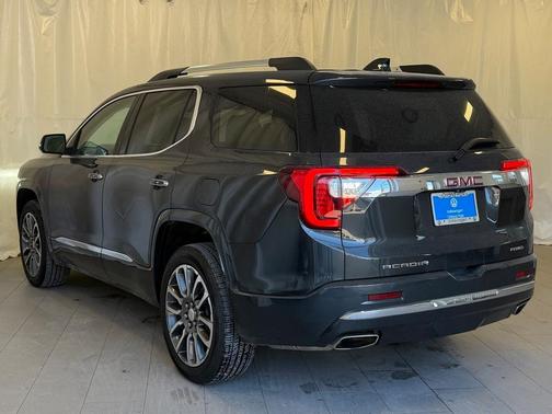2022 GMC Acadia Denali