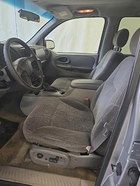 2004 Chevrolet Trailblazer LS