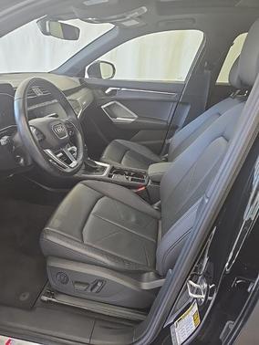 2022 Audi Q3 45 S line Premium