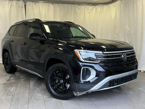 2024 Volkswagen Atlas 2.0T Peak Edition SE w/Technology